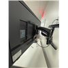 Image 3 : L2 - Samsung QM50C 50" 4K UHD Commercial Display Monitor with Remote & Wall Mount - Model QM50C (bid