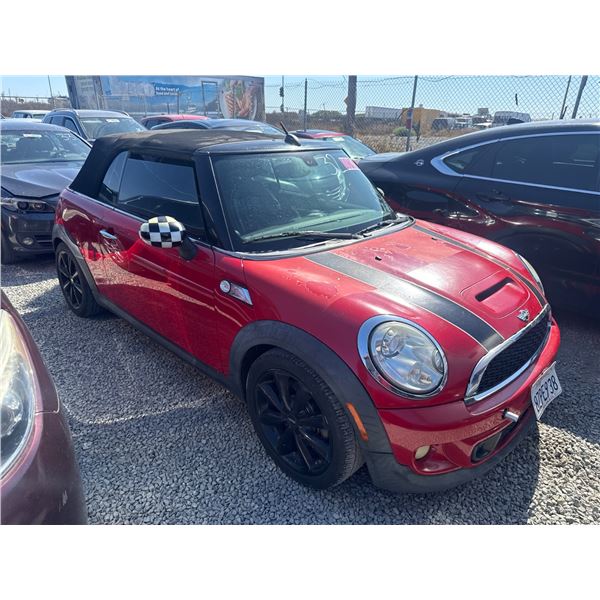 MINI COOPER CONVERTIBLE 2011 T-DONATION