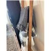 Image 3 : Wooden Ladder Blanket Rack With Three Throws