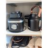 Image 1 : Kitchen Appliance Lot With Kettle, Blender, Coffee Maker, Rice Cooker