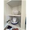 Image 3 : Kitchenware Lot: Plates, Bowls, Glasses, Cups