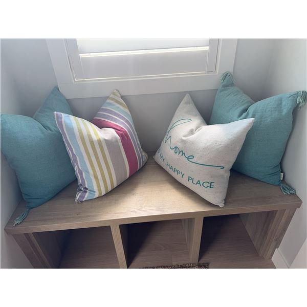 4 Decorative Throw Pillows with Covers