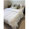 Image 2 : Queen Size Bed Frame With Headboard and Bedding Set