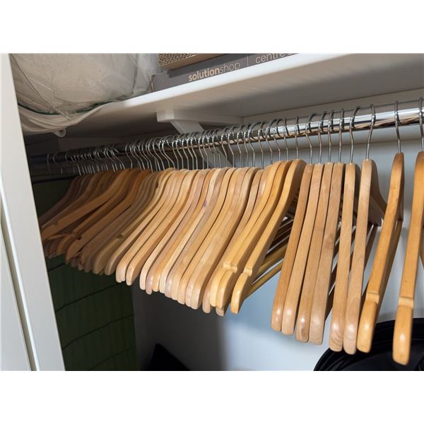 20 Wooden Clothes Hangers