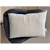 Image 3 : 3 White Polyester Fibre Filled Bed Pillows