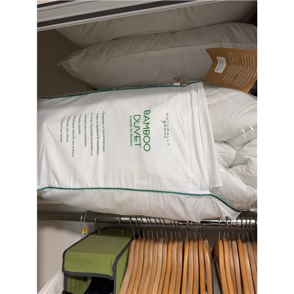 Bamboo Duvet Queen with Pillow and Hanging Shoe Organizer