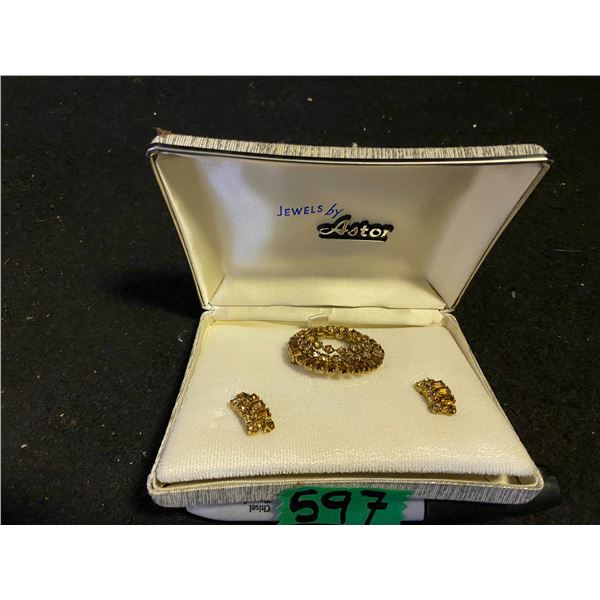 Vintage fashion jewellery by Astor