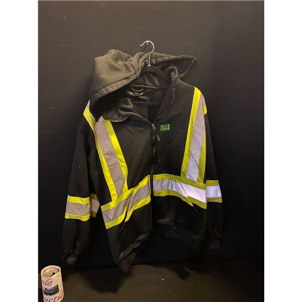 Men's safety jacket size medium