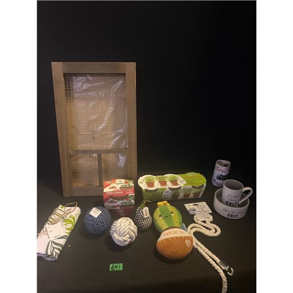 Lot of gift shop items