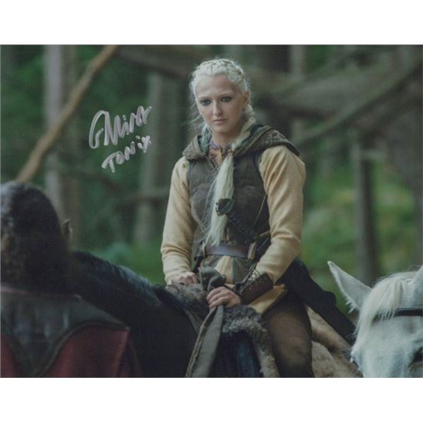 Vikings Georgia Hirst Signed Photo