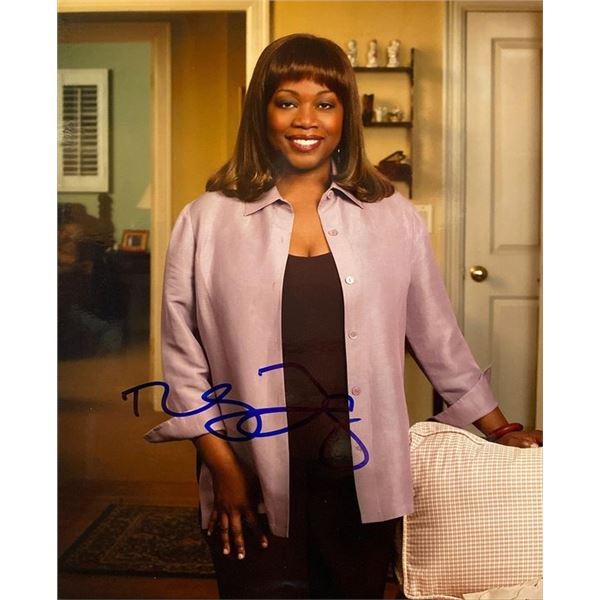 Regina Taylor The Unit signed photo