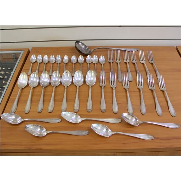 Antique French Societe Anonyme Argental Art Deco Silverplate Thirty Six piece Flatware Set