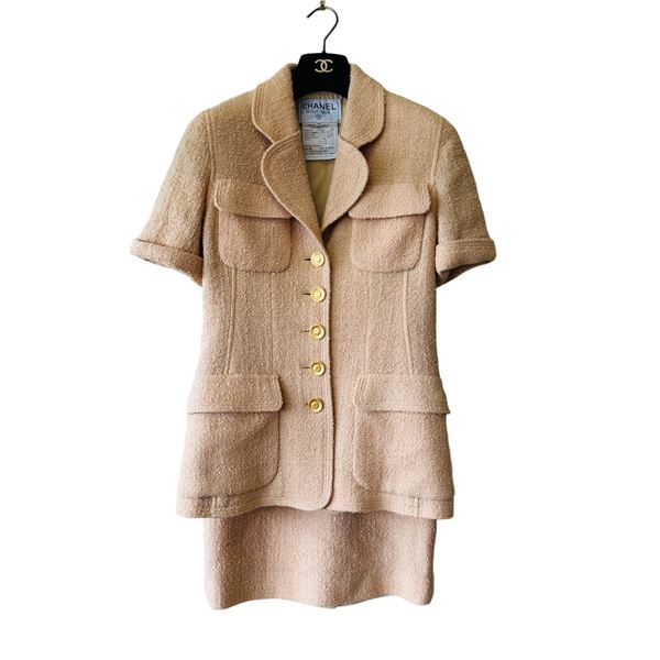Chanel Pastel Orange Gold Boucle Tweed Short Sleeve Sun Button Jacket & Skirt Suit Set 40