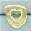 Image 4 : Large Ceylon Green Spinel Heart Ring in 14k Yellow Gold