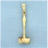 Image 1 : Gavel Pendant in 14k Yellow Gold