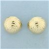 Image 3 : Diamond Cut Sphere Button Earrings in 14k Yellow Gold