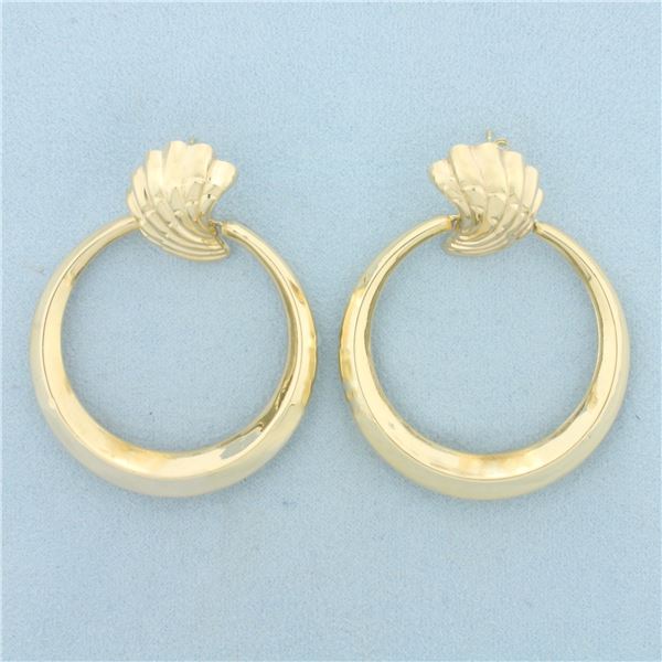 Seashell Hoop Earrings in 14k Yellow Gold
