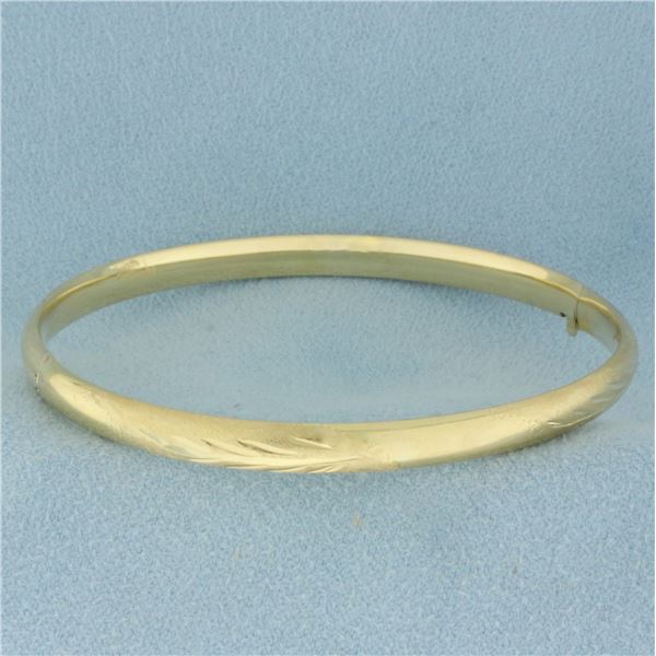 Leaf Nature Design Hinged Bangle Bracelet in 14k Yellow Gold