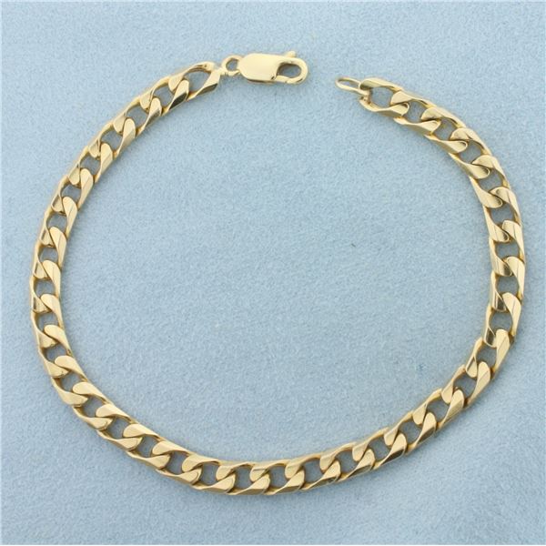 Curb Link Bracelet in 14k Yellow Gold