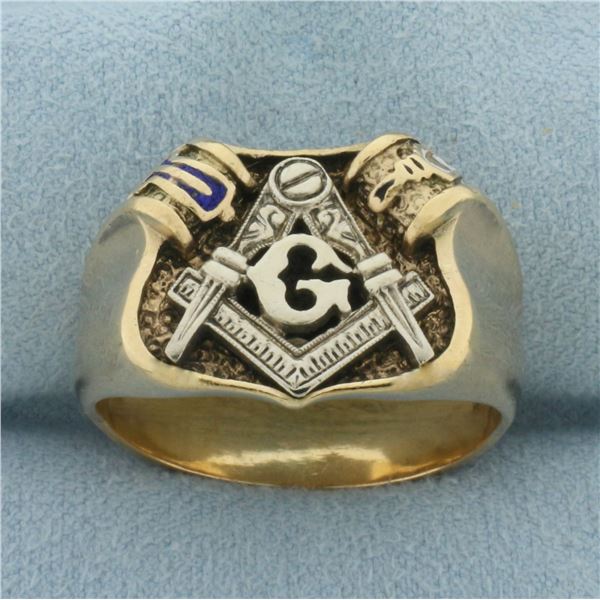 Mens Vintage Masonic Ring in 10K Yellow Gold