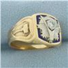 Image 3 : Vintage Diamond Masonic Ring in 14k Yellow Gold