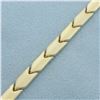 Image 2 : Chevron Link Bracelet in 14k Yellow Gold