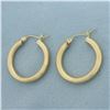Image 1 : Tube Hoop Earrings in 14k Yellow Gold