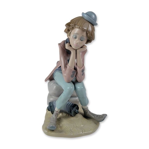 Lladro Clown Thinking Porcelain Figurine 1005058