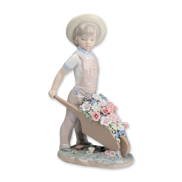 Lladro Porcelain Figurine, Little Gardener 01001283