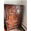 Image 1 : Wardrobe Dresser