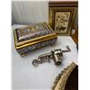Image 5 : Vintage Collectibles