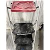 Image 2 : Folding Step Ladder