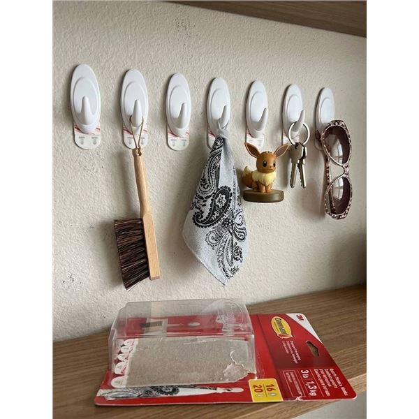 3M Command Quartz Terrace Hooks, 16 Pack