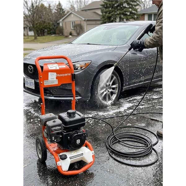 Husqvarna PW 3200 Gas Pressure Washer