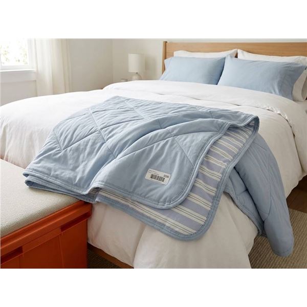 Cooling Blanket with Blue Stripes