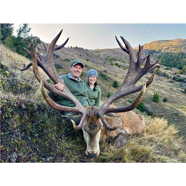 6-day / 7-night 2x1 red stag hunt for two hunters