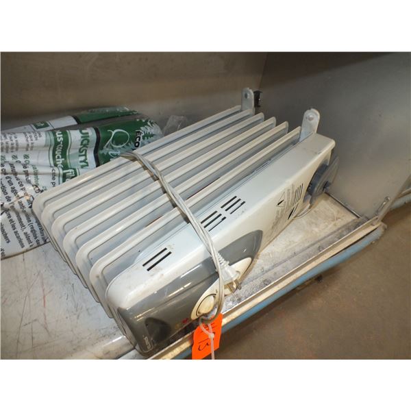 Space Heater & 1 Roll Of Underlay