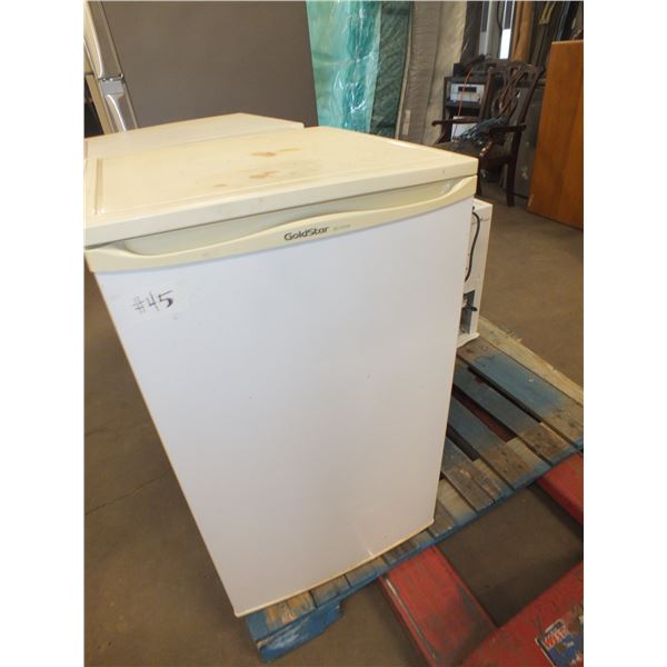Goldstar Bar Fridge