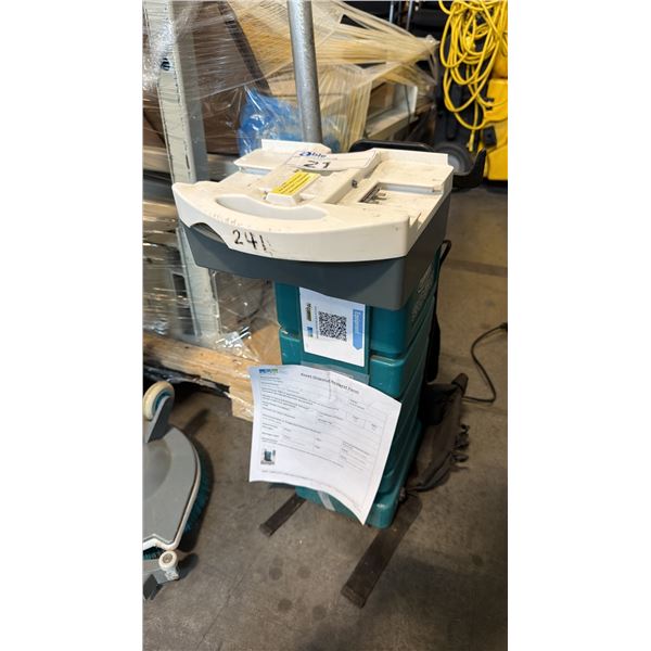 TENNANT 3050 COMMERCIAL BACKPACK VACUUM CLEANER DRY CANISTER SYSTEM 120V USED - FOR PARTS/REPAIR