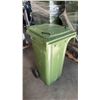 Image 2 : 8 GREEN INDUSTRIAL HIGH-DENSITY PLASTIC MOBILE WASTE CONTAINMENT CONTAINER UNIT