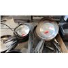 Image 2 : BLACK WOK, STAINLESS FRYING SKILLETS, SAUCEPANS, WIRE RACKS, LOAF PANS