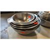Image 2 : HEAVY GAUGE STAINLESS STEEL NESTING MIXING BOWLS, KITCHEN PREP BASINS