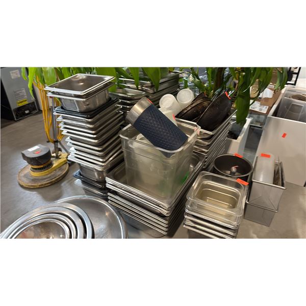 COMMERCIAL-GRADE STAINLESS STEEL PAIRED WITH HEAVY-DUTY CAST ALUMINUM AND FOOD-SAFE CONTAINERS