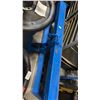 Image 1 : HEAVY-DUTY SKID STEER AUGER BITS WITH HYDRAULIC LINES AND MOBILE BLUE GANTRY END FRAME COLUMN