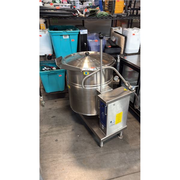 CLEVELAND RANGE KET-20-T 20 GALLON ELECTRIC TILTING COUNTERTOP STOCK KETTLE