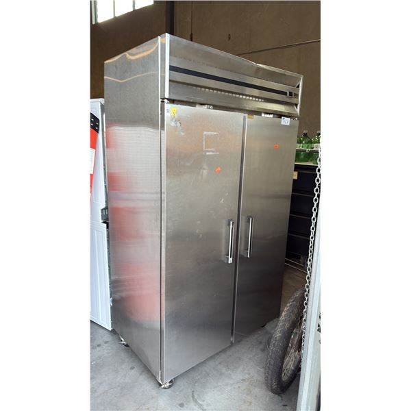 COLDSTREAM RFSC48RFE 2 DOOR STAINLESS STEEL REACH IN FOOD STORAGE FREEZER W48" X D31" X H84"