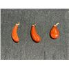 Image 2 : 3 Agate Pendants with Metal Bails in Presentation Box