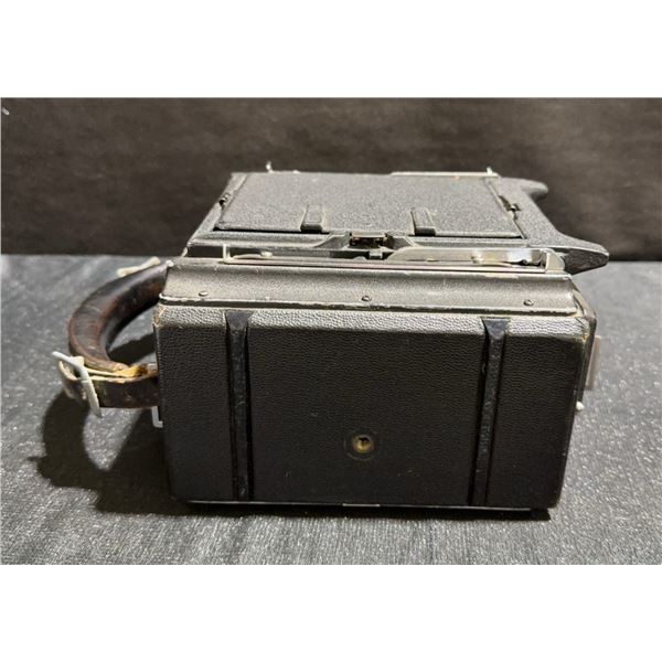 Hugo Meyer Film Camera with Range Finder