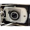 Image 3 : Polaroid Land Camera Model 160 With Wink Light Flasher and Case
