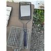 Image 5 : BBQ and Campfire Grilling Tools